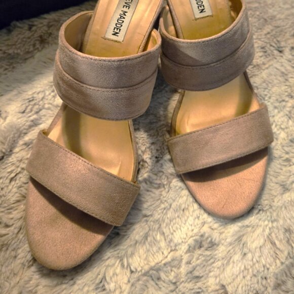 Steve Madden Slip On 4" High Heels - Size 40 EURO - Picture 2 of 7